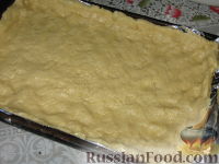 Фото приготовления рецепта: Пирог с ревенем - шаг №3