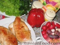 Фото приготовления рецепта: Салат с курицей и редисом - шаг №1
