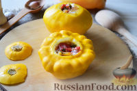 Фото приготовления рецепта: Патиссоны, фаршированные овощами (в мультиварке) - шаг №10