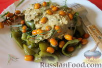 Фото приготовления рецепта: Салат из облепихи и печеного болгарского перца - шаг №13