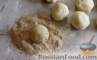 Фото приготовления рецепта: Картофельные крокеты с грибами (в духовке) - шаг №9