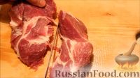Фото приготовления рецепта: Стейк из свинины с соусом - шаг №2