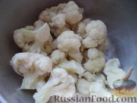 Фото приготовления рецепта: Цветная капуста в кляре - шаг №3