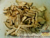 Фото приготовления рецепта: Картофельные зразы с баклажанами - шаг №2