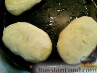 Фото приготовления рецепта: Картофельные зразы с баклажанами - шаг №10