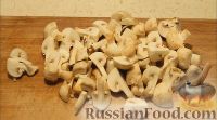 Фото приготовления рецепта: Лапша с кальмарами и грибами - шаг №2