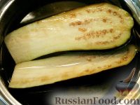 Фото приготовления рецепта: Отварные баклажаны с сыром и чесночным соусом - шаг №2