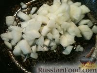 Фото приготовления рецепта: Запеченные баклажаны, фаршированные овощами - шаг №2