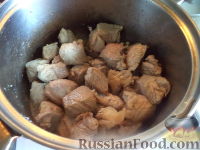 Фото приготовления рецепта: Свинина с фасолью - шаг №6