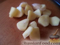 Фото приготовления рецепта: Киш с индейкой, грибами и картофелем - шаг №4