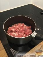 Фото приготовления рецепта: Пикантное рагу из свинины с чоризо - шаг №4