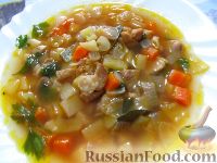 Фото к рецепту: Суп с жареным мясом, вермишелью и паприкой