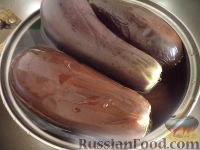 Фото приготовления рецепта: Баклажаны, соленые с чесноком - шаг №4