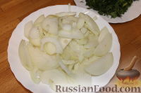 Фото приготовления рецепта: Салат "Зима" из огурцов, помидоров и перца - шаг №4