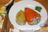 Фото к рецепту: Перец, фаршированный тунцом и рикоттой