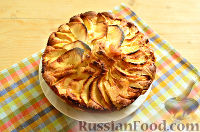 Фото приготовления рецепта: Яблочный пирог из творожного теста - шаг №10