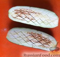 Фото приготовления рецепта: Баклажаны, печенные на сковороде, без масла - шаг №2