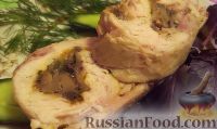 Фото приготовления рецепта: Куриный рулет с грибами - шаг №10