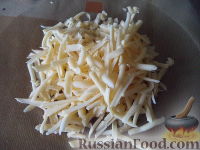 Фото приготовления рецепта: Картофельная запеканка с макаронами - шаг №4