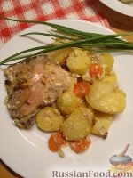 Фото приготовления рецепта: Курица, запеченная в сливках - шаг №4