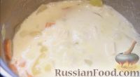 Фото приготовления рецепта: Сырный крем-суп - шаг №8