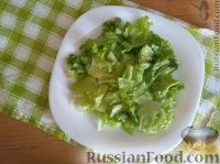 Фото приготовления рецепта: Легкий салат с копченой курицей - шаг №1
