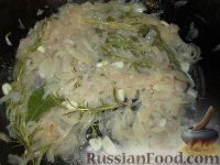 Фото приготовления рецепта: Тефтели из куриной печени и сердечек, с рисом и сыром (в духовке) - шаг №4