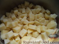 Фото приготовления рецепта: Гороховый суп с копченостями - шаг №8