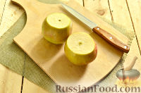 Фото приготовления рецепта: Яблоки, запеченные с творогом, в духовке - шаг №2