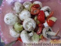 Фото приготовления рецепта: Овощное рагу с шампиньонами "Грибная поляна" - шаг №3