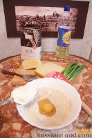 Фото приготовления рецепта: Цельнозерновая лепешка с сыром и зеленым луком - шаг №4