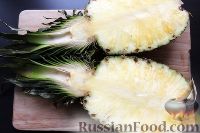 Фото приготовления рецепта: Фруктовый салат в ананасе - шаг №2