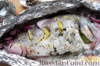 Фото приготовления рецепта: Рыба дорадо, запеченная в фольге - шаг №14