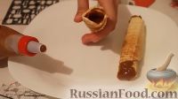 Фото приготовления рецепта: Вафельные трубочки со сгущенкой - шаг №11