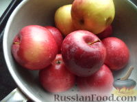 Фото приготовления рецепта: Яблоки, запеченные в своем соку - шаг №2