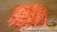Фото приготовления рецепта: Салат по-корейски с зелёными помидорами и морковью - шаг №3