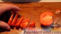Фото приготовления рецепта: Салат с кальмарами, яйцами и овощами - шаг №9