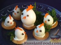 Фото к рецепту: Закуска "Петушки" из перепелиных яиц