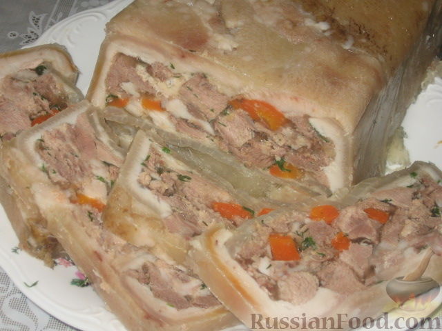 Холодец из рульки и свиных ножек: рецепт приготовления национального блюда