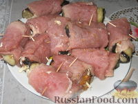Фото приготовления рецепта: Свиные рулетики с баклажанами - шаг №4
