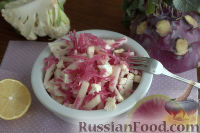 Фото приготовления рецепта: Салат с кольраби - шаг №9