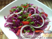 Фото приготовления рецепта: Салат из краснокачанной капусты - шаг №8