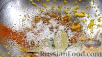 Фото приготовления рецепта: Запеченная индейка с апельсинами - шаг №4