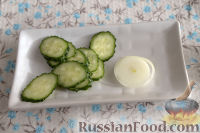 Фото приготовления рецепта: Праздничная закуска из авокадо и огурца - шаг №6