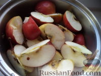 Фото приготовления рецепта: Сок яблочный с мякотью - шаг №3