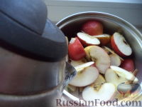 Фото приготовления рецепта: Сок яблочный с мякотью - шаг №4