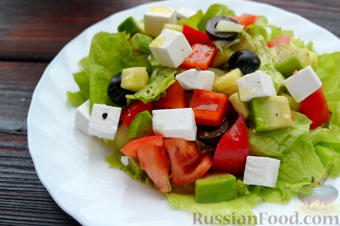 Салат с авокадо, огурцом и фетой рецепт от Тарелкиной