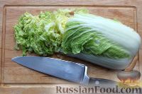 Фото приготовления рецепта: Салат из пекинской капусты - шаг №2