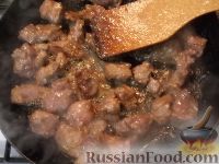 Фото приготовления рецепта: Мясо с картофелем в горшочке - шаг №3