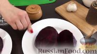 Фото приготовления рецепта: Салат из свеклы с чесноком - шаг №1